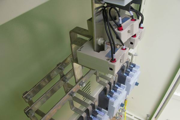 肇庆配电柜-应急照明配电柜使用对工作人员的具